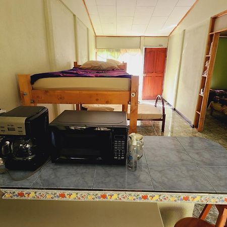 Hospedajes Richie Eco Camp Providencia المظهر الخارجي الصورة