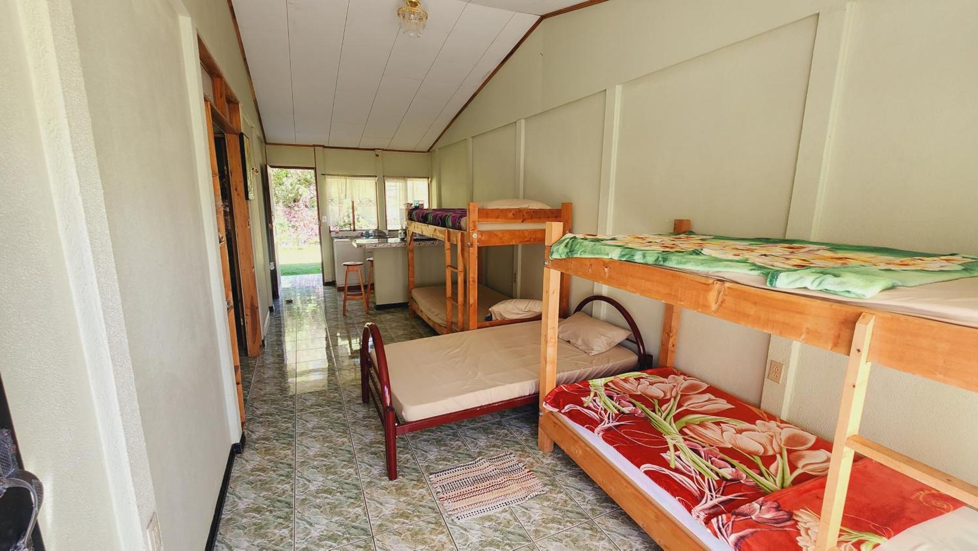 Hospedajes Richie Eco Camp Providencia المظهر الخارجي الصورة
