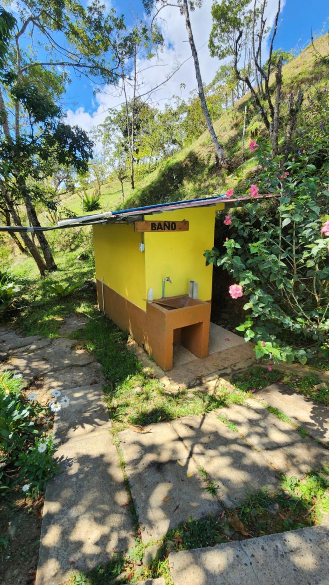 Hospedajes Richie Eco Camp Providencia المظهر الخارجي الصورة